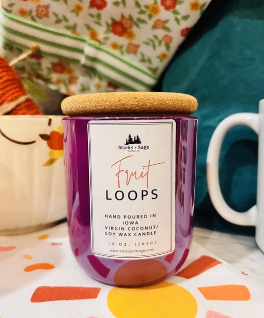 10 Oz Wood Wick Coconut/Soy Wax Candle- Fruit Loops